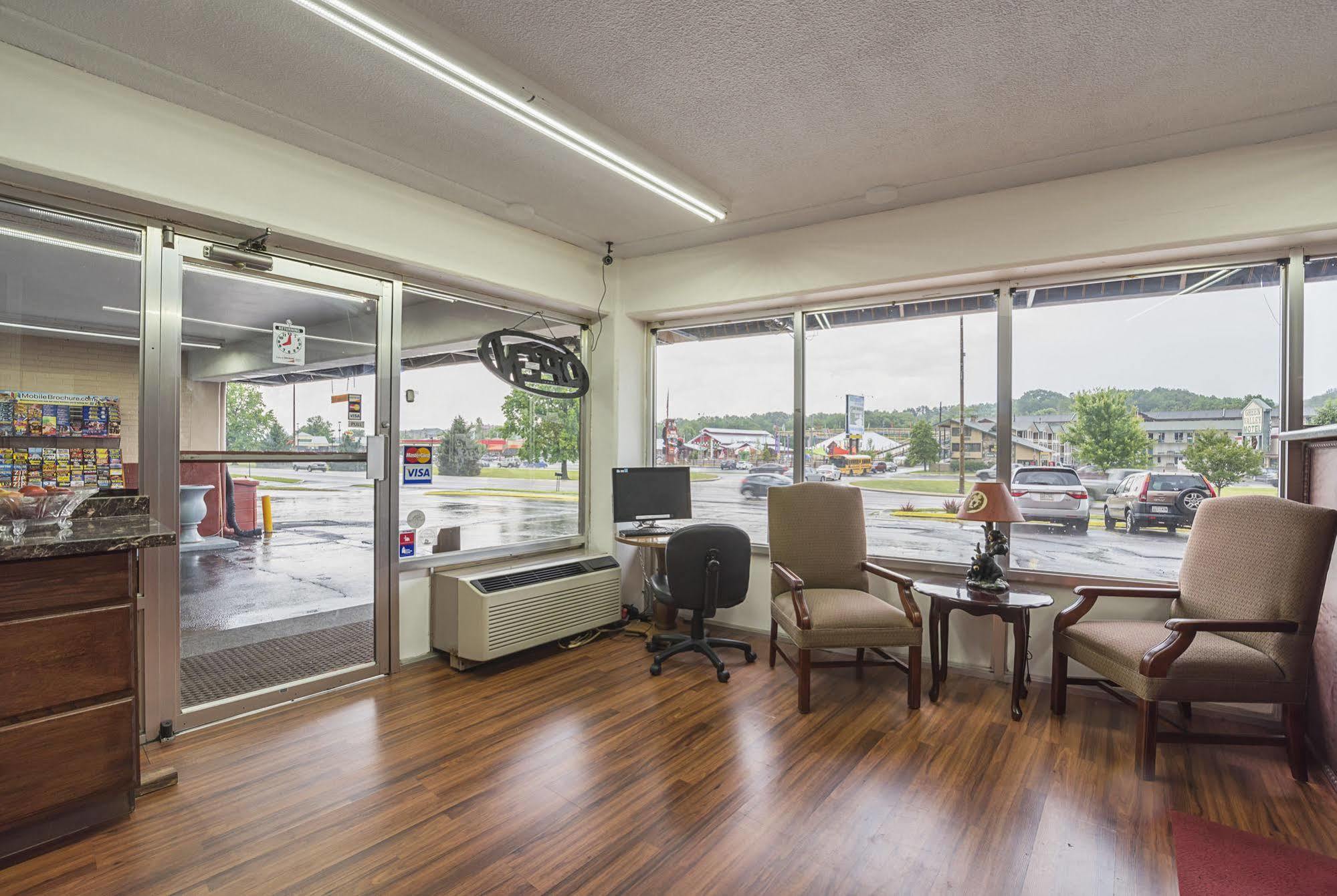 Bear Mount Inn & Suites Pigeon Forge Εξωτερικό φωτογραφία