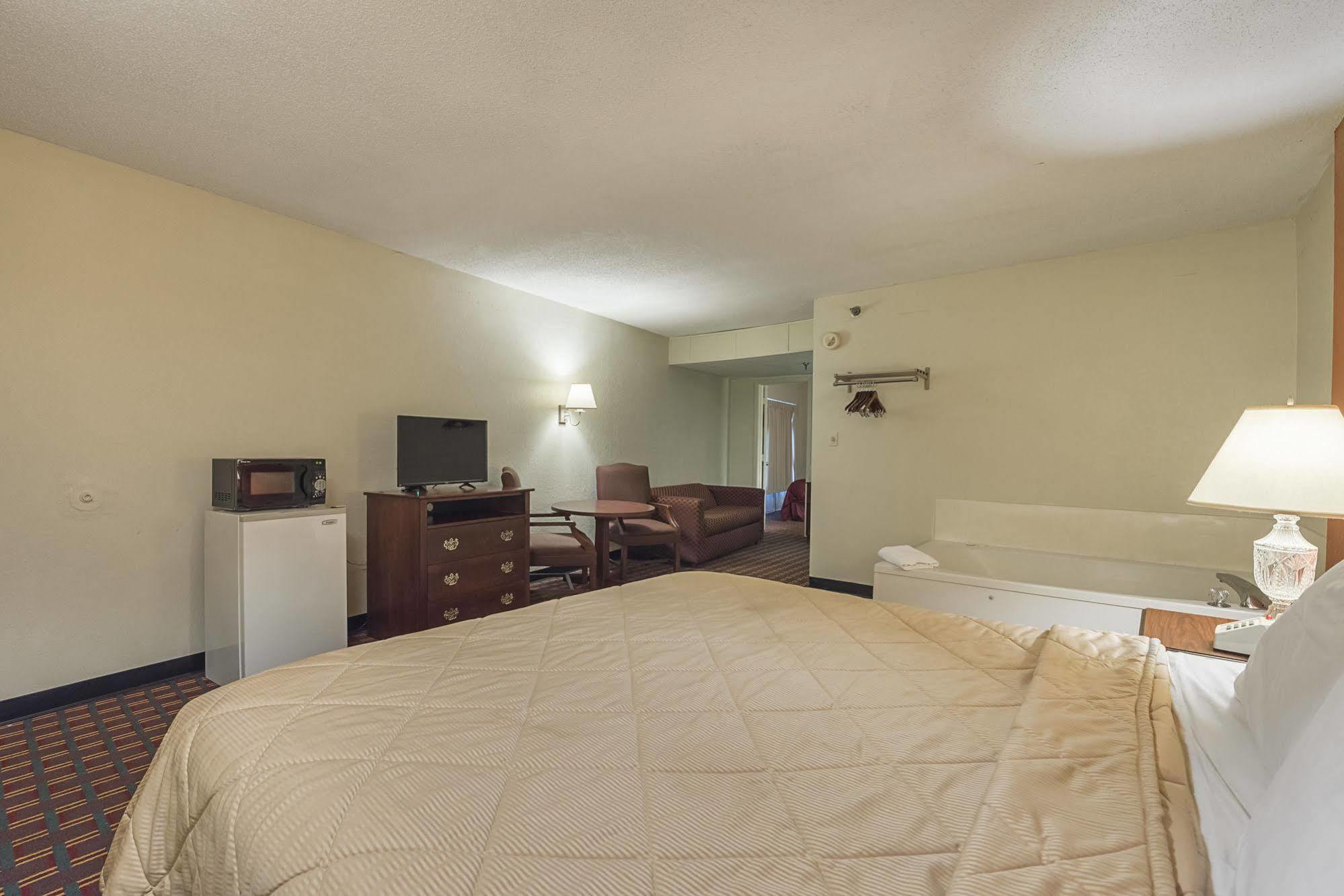Bear Mount Inn & Suites Pigeon Forge Εξωτερικό φωτογραφία