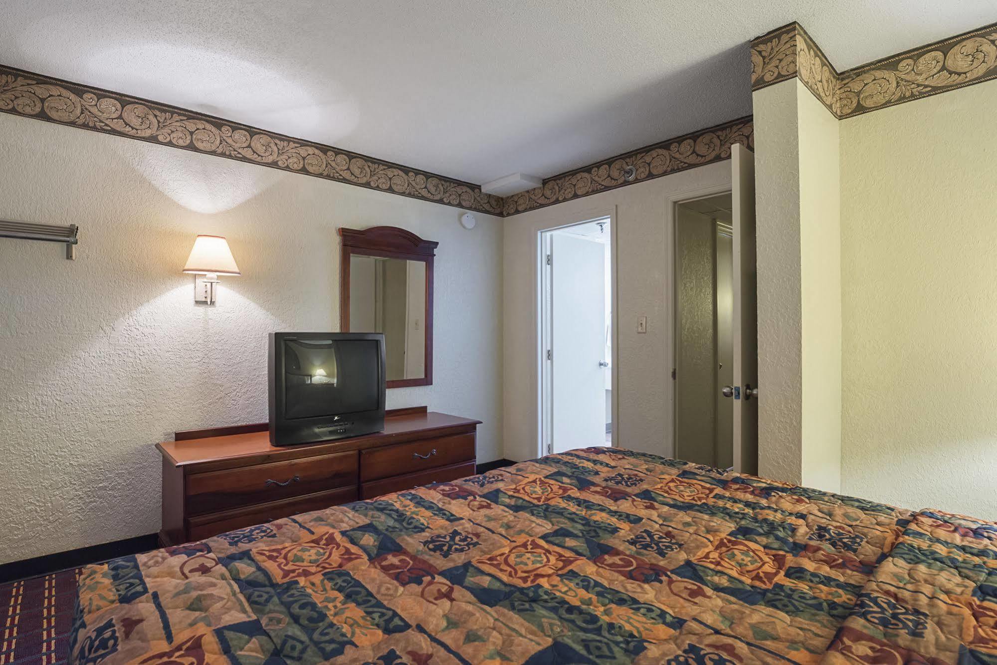Bear Mount Inn & Suites Pigeon Forge Εξωτερικό φωτογραφία